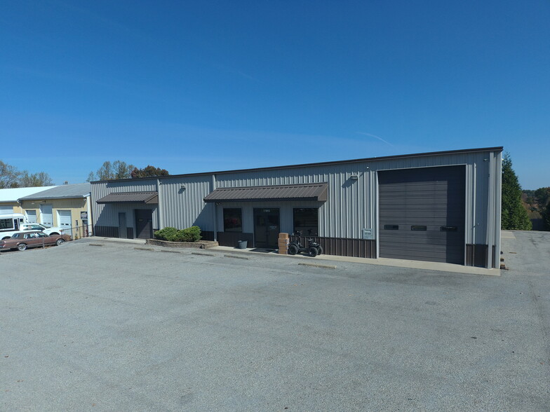 17894 Virgil H Goode Hwy, Rocky Mount, VA for lease - Building Photo - Image 1 of 30