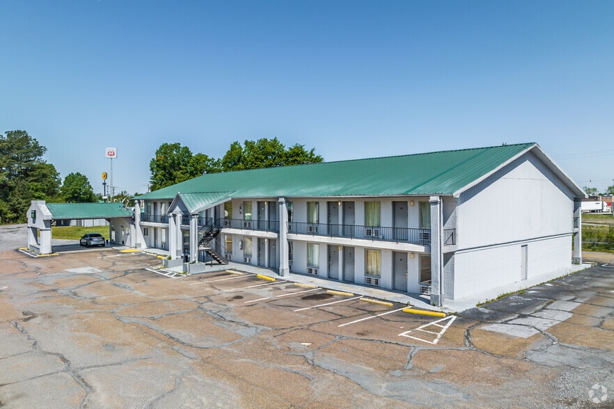 2002 Walker Dr, Brinkley, AR for sale - Building Photo - Image 2 of 10