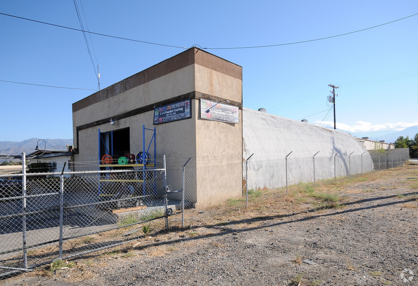 1705 E Colton Ave, Redlands, CA for lease - Primary Photo - Image 3 of 5