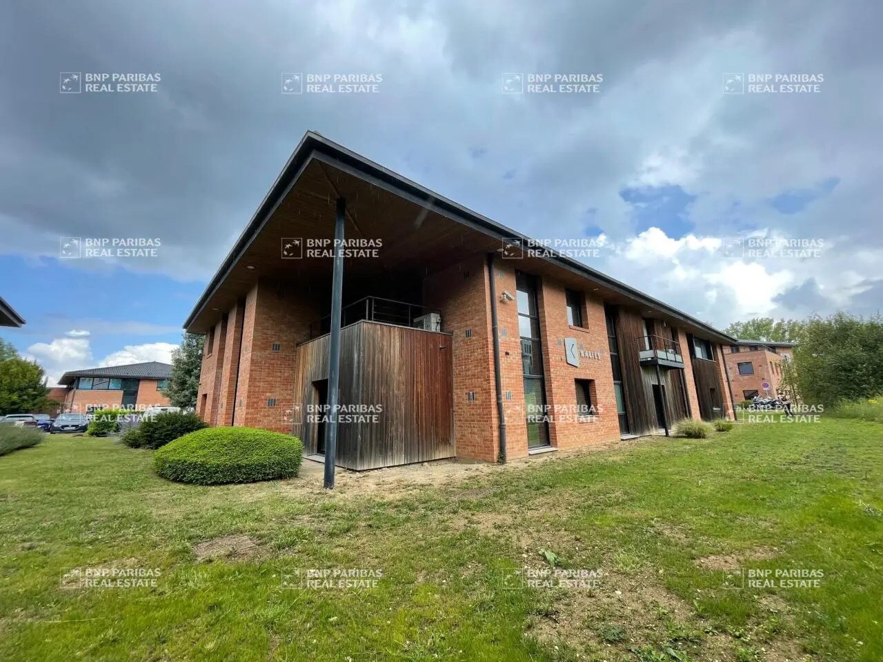 16 Rue Louis Néel, Lezennes for lease Building Photo- Image 1 of 13