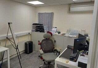 Queensway, Enfield for lease Interior Photo- Image 2 of 2