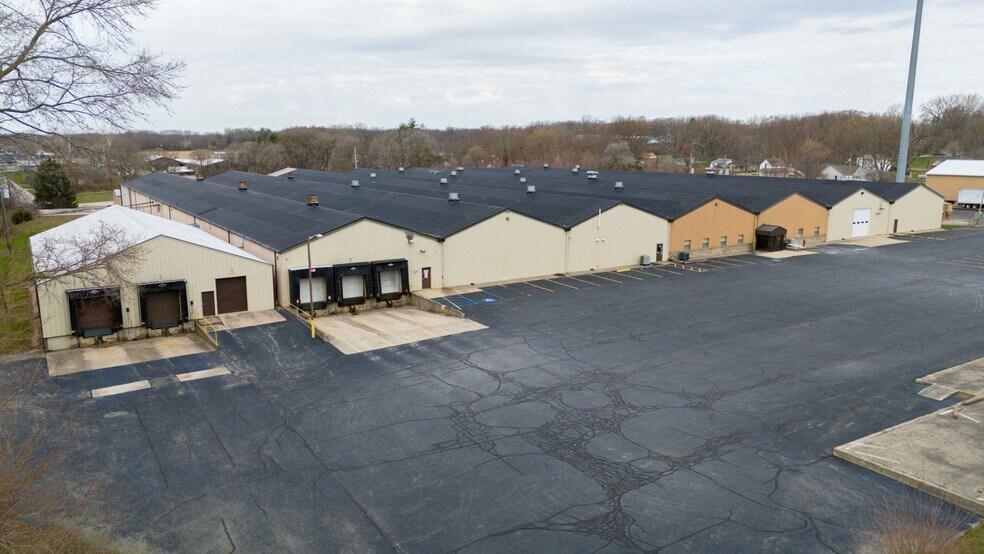 200-210 Bond St, Wabash, IN for sale - Building Photo - Image 1 of 1