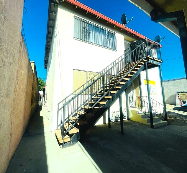 5609-5613 E Beverly Blvd, East Los Angeles, CA for sale - Building Photo - Image 2 of 14