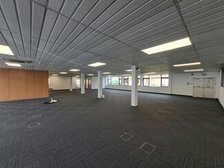 More details for 37 Gatwick Rd, Crawley - Office for Lease