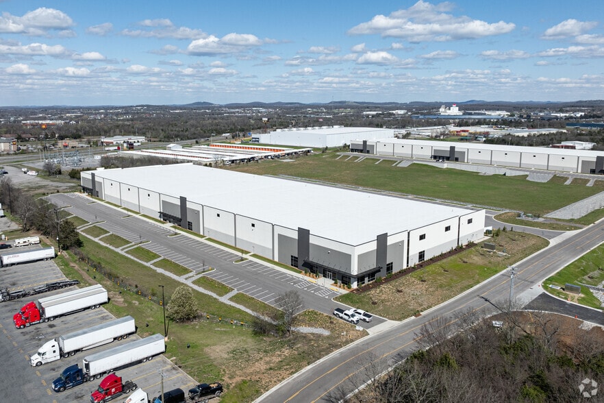 200 Alligood Way, Lebanon, TN for lease - Building Photo - Image 2 of 8