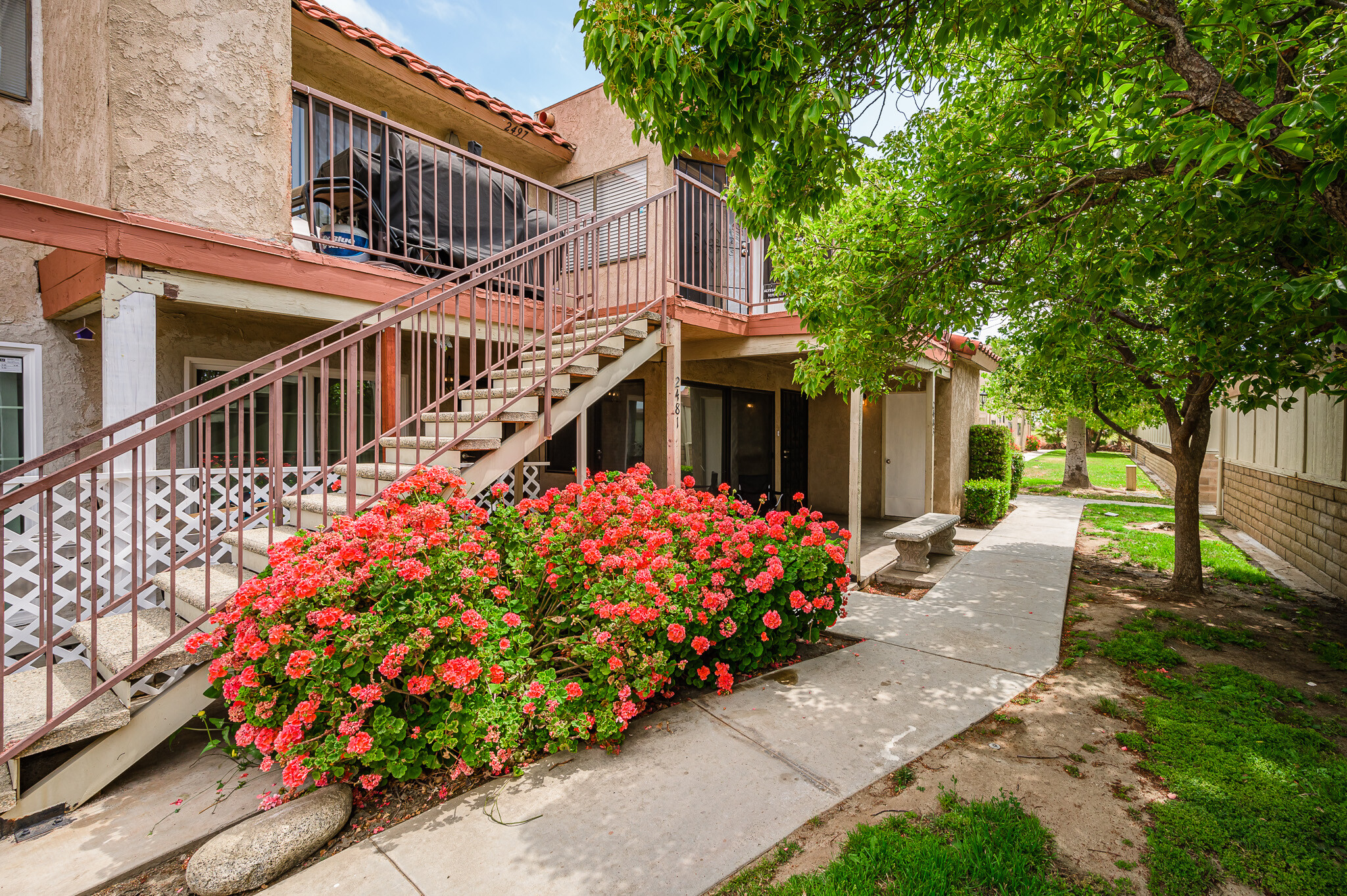 2499 W Acacia Ave, Hemet, CA for sale Primary Photo- Image 1 of 1