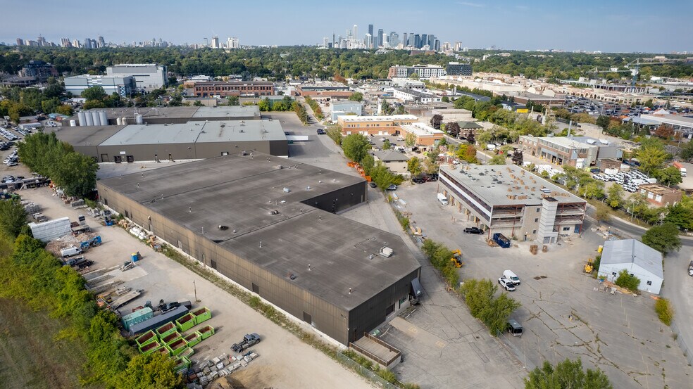 55 Esandar Dr, Toronto, ON for sale - Building Photo - Image 2 of 10