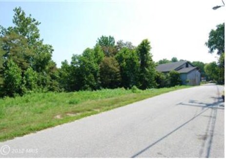 152 Thomas Ave, Owings, MD for sale Primary Photo- Image 1 of 1