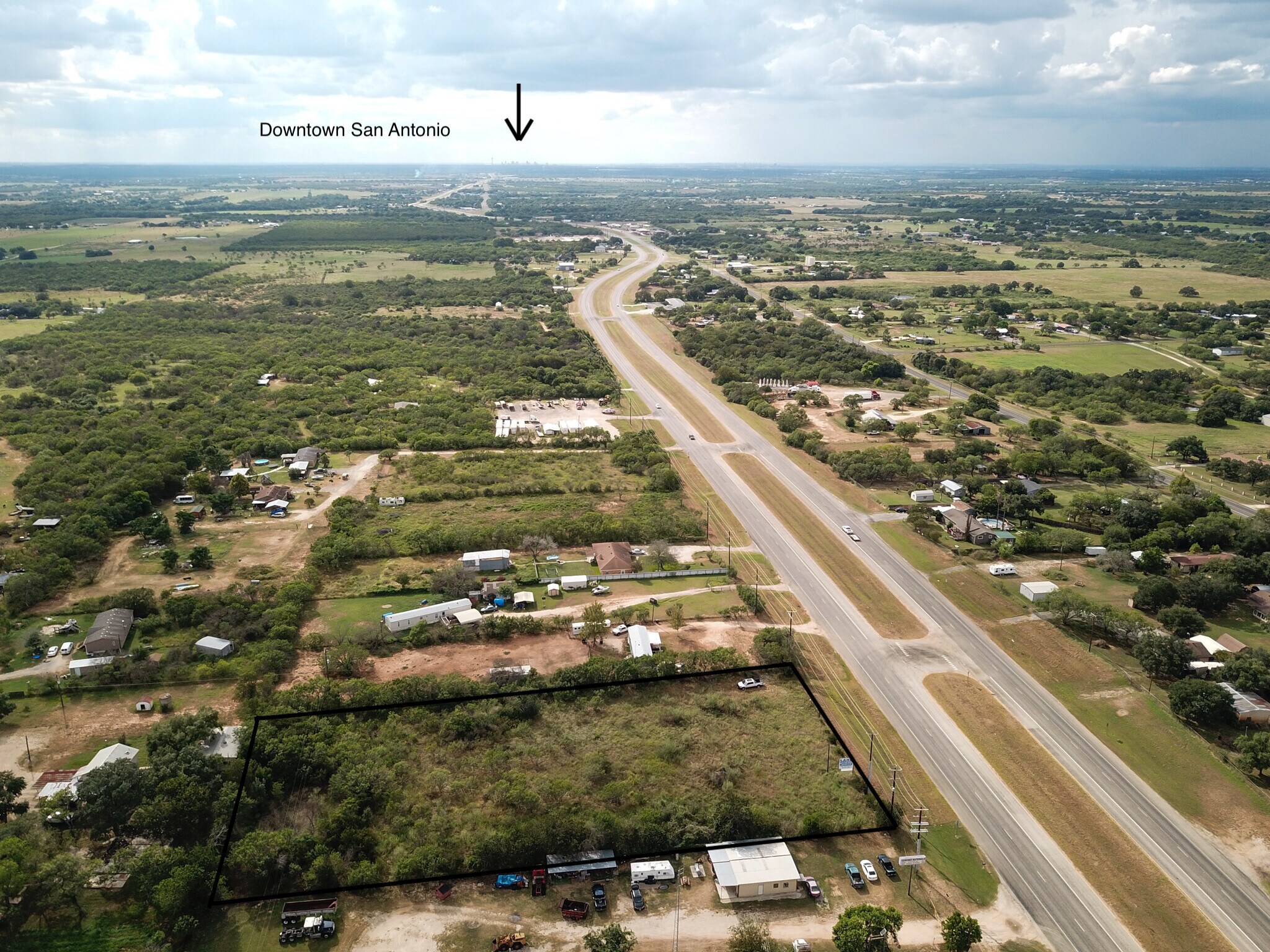 6031 US Highway 87, Adkins, TX for sale Primary Photo- Image 1 of 1