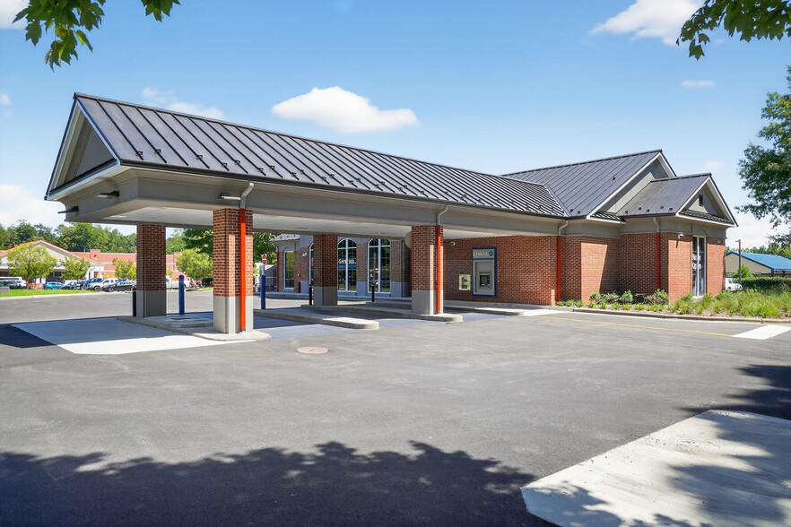 6720 Mooretown Rd, Williamsburg, VA for sale - Building Photo - Image 2 of 12