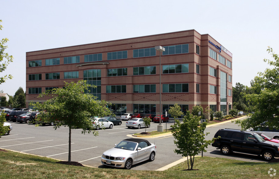 125 Woodstream Blvd, Stafford, VA for lease - Building Photo - Image 3 of 3