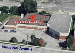 409 Industrial Ave, Ottawa, ON - AERIAL  map view