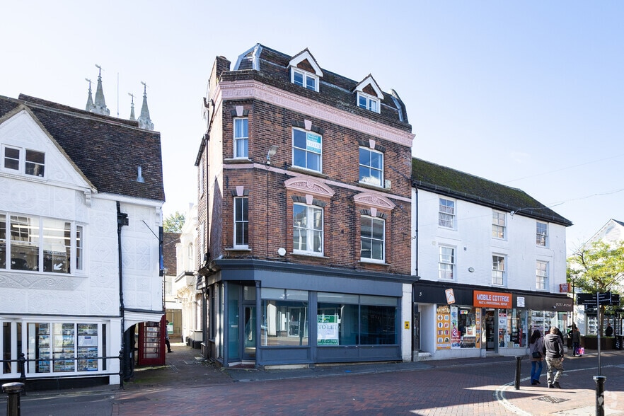 2-2A Middle Row, Ashford for lease - Primary Photo - Image 1 of 3