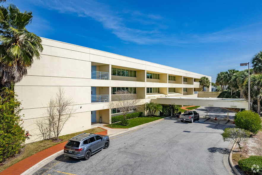 498 Palm Springs Dr, Altamonte Springs, FL for lease - Building Photo - Image 2 of 12