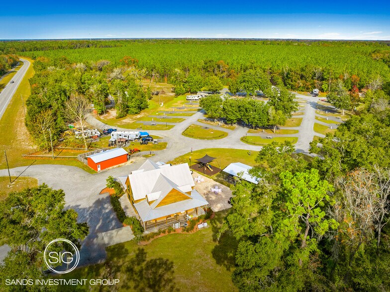 10089 SW US Highway 27, Fort White, FL for sale - Primary Photo - Image 1 of 1