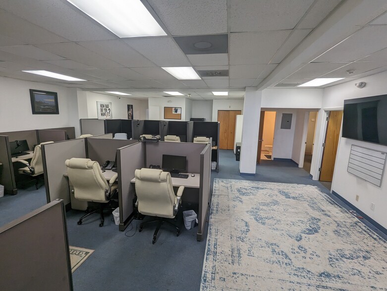 4701 N Federal Hwy, Pompano Beach, FL for lease - Interior Photo - Image 2 of 7