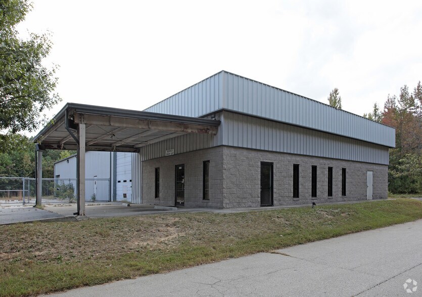 5105 Goodson Rd, Union City, GA 30291