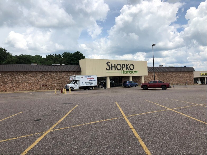 1515 E Main St, Reedsburg, WI 53959