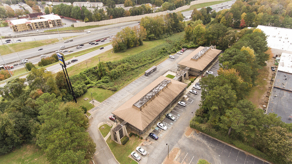 2565 Wesley Chapel Rd, Decatur, GA for sale - Building Photo - Image 1 of 1