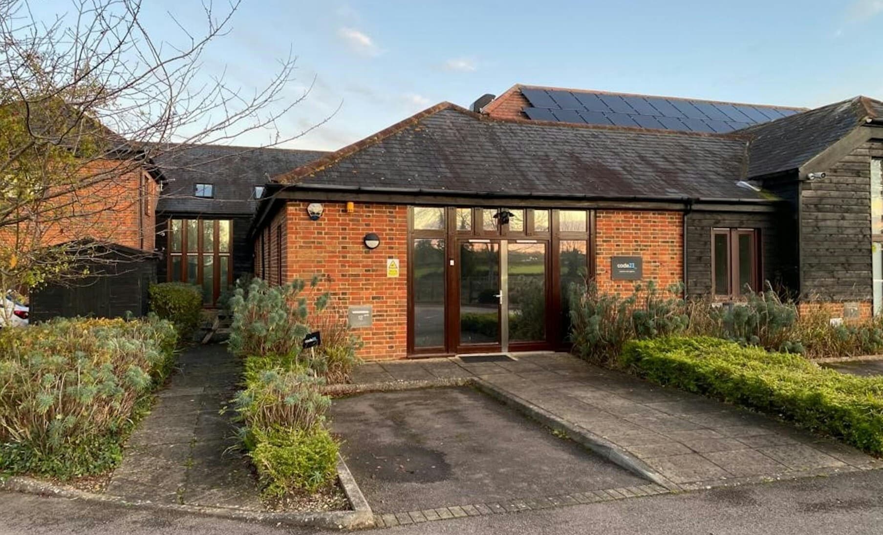 Lambwood Hl, Reading for lease Building Photo- Image 1 of 1