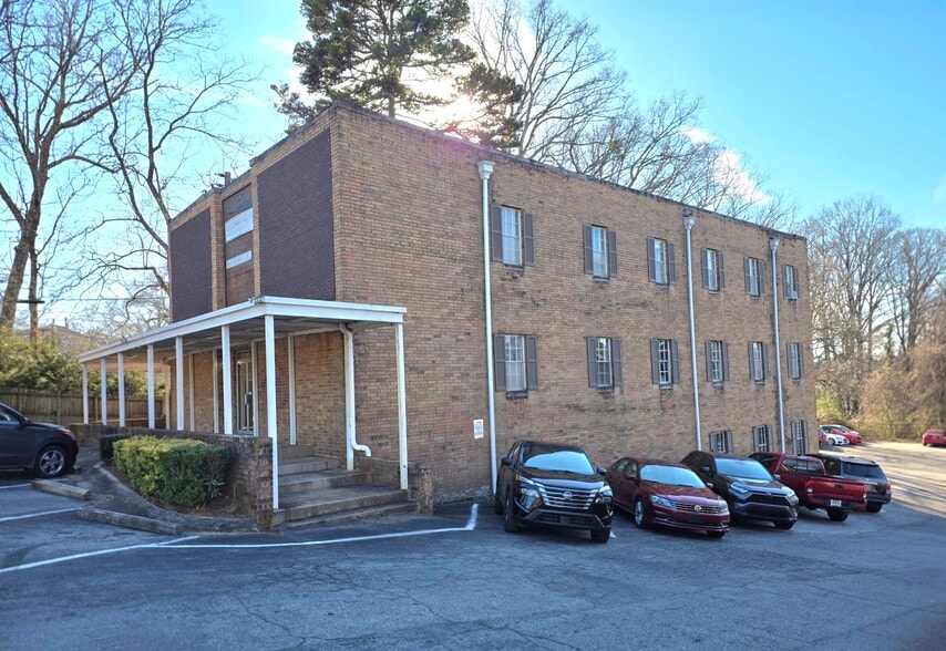 534 Medlock Rd, Decatur, GA for lease - Primary Photo - Image 1 of 13