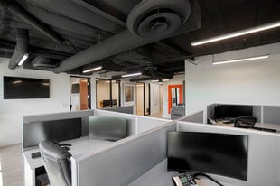 Sonoran Office Plaza - Live-Work Space