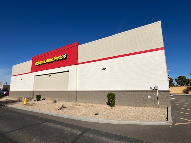 5051 N 83rd Ave, Glendale, AZ for sale - Building Photo - Image 3 of 6