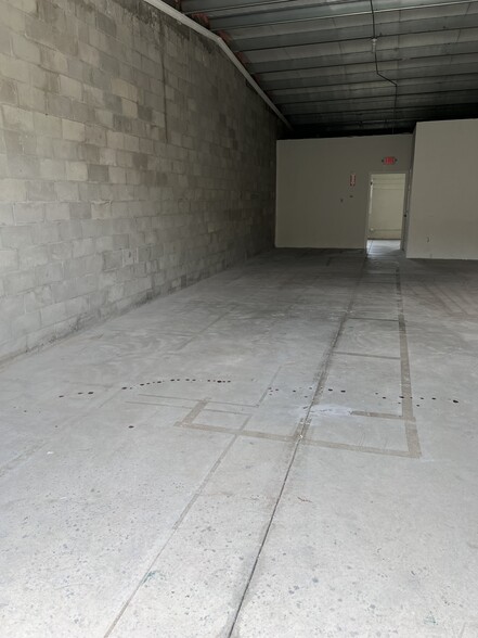 5316 Lena Rd, Bradenton, FL for lease - Building Photo - Image 2 of 9