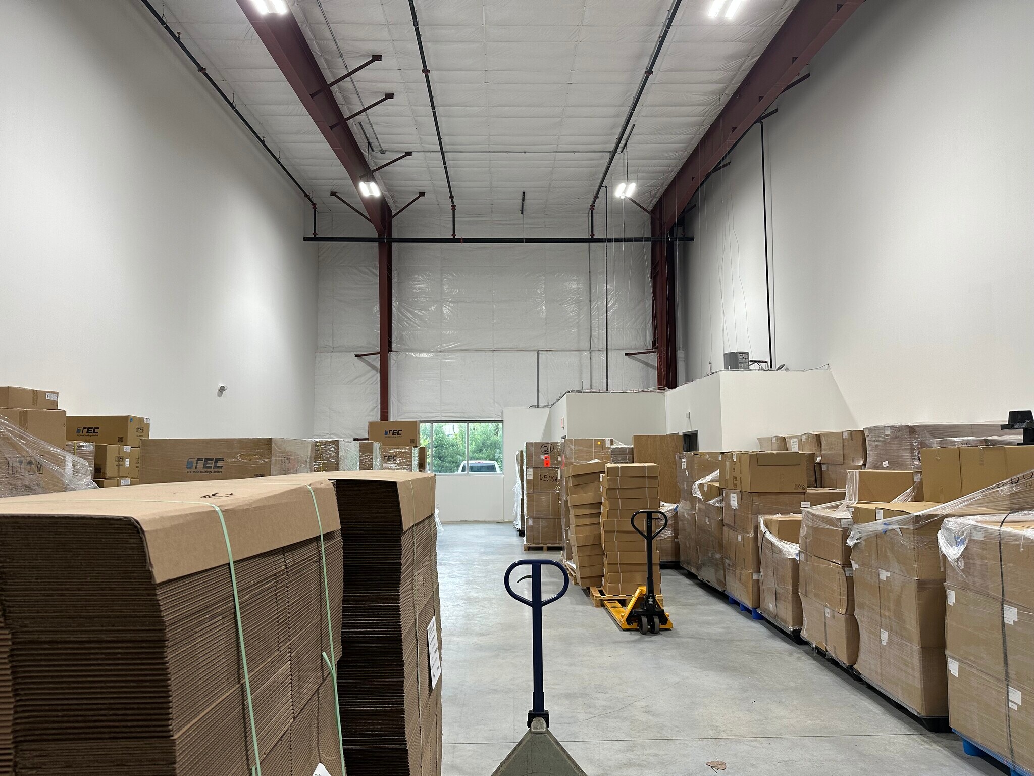 2 Production Dr, Brookfield, CT for lease Interior Photo- Image 1 of 3