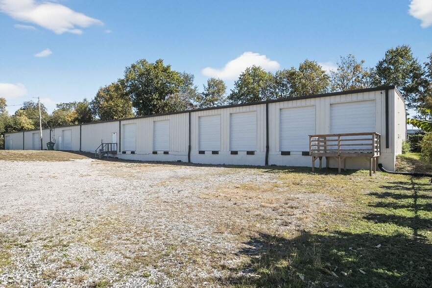 501 Ennis St, High Point, NC for lease - Building Photo - Image 2 of 10