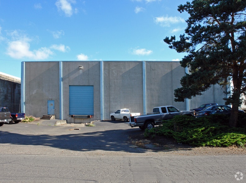 3025A Industrial Way NE, Salem, OR for lease - Building Photo - Image 2 of 4