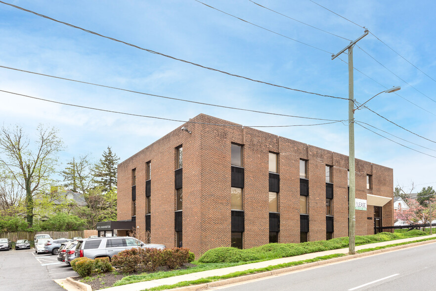 400 N Washington St, Falls Church, VA for lease - Building Photo - Image 1 of 11