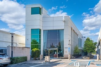 1088 S Baldwin Ave, Arcadia, CA for lease Interior Photo- Image 1 of 26
