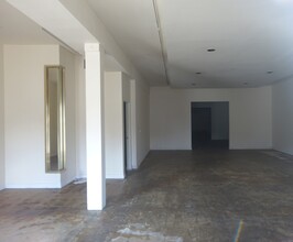 657 N La Cienega Blvd, Los Angeles, CA for lease Interior Photo- Image 1 of 2