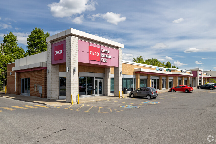 3701-3725 Boul Saint-Charles, Kirkland, QC for lease - Building Photo - Image 1 of 13