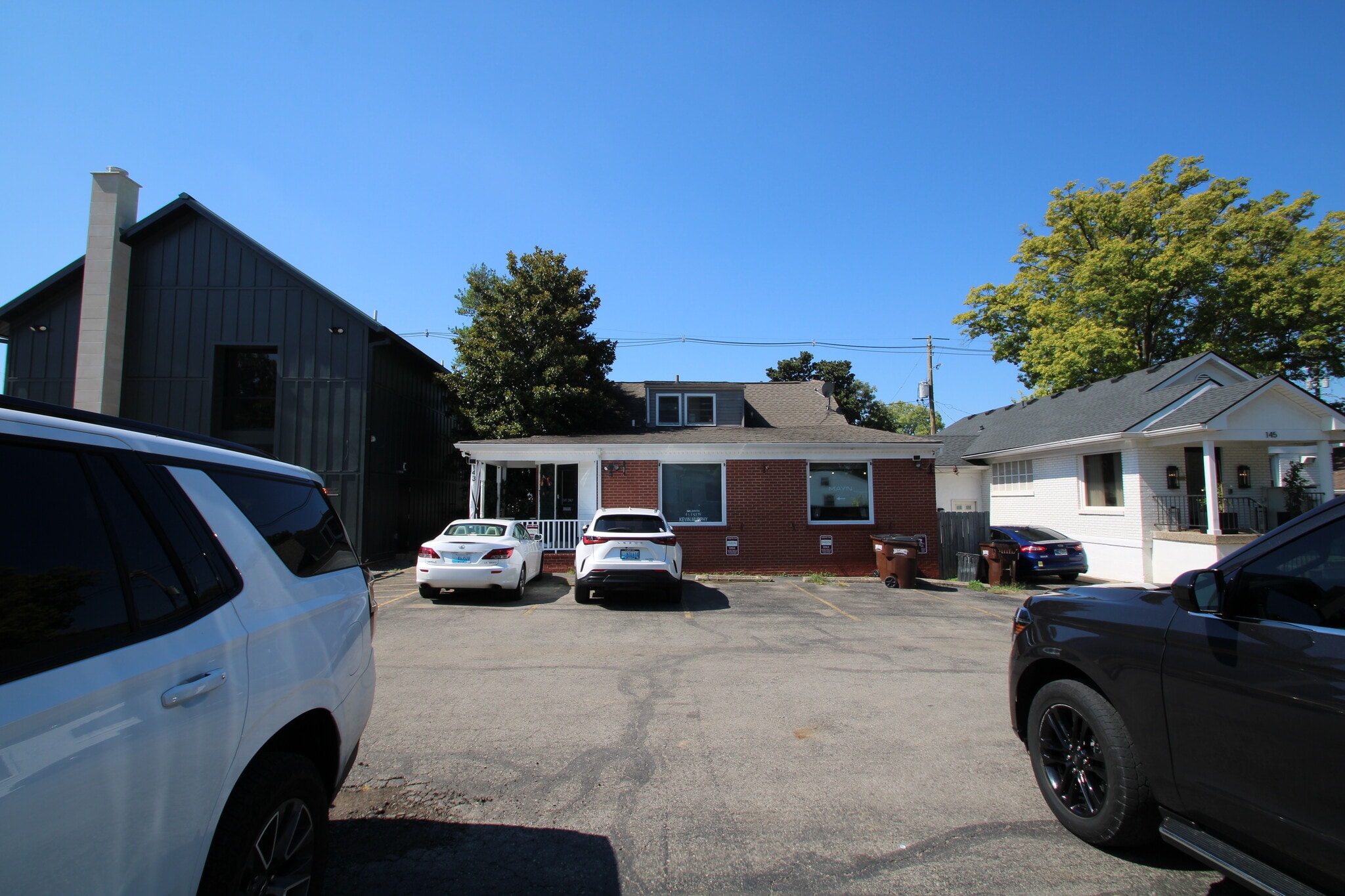 143 Chenoweth Ln, Louisville, KY for lease Interior Photo- Image 1 of 7