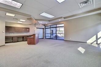 1435 E 23rd St, Fremont, NE for lease Interior Photo- Image 2 of 12