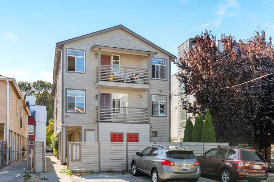 3315 Claremont Ave S, Seattle, WA for sale - Building Photo - Image 1 of 28