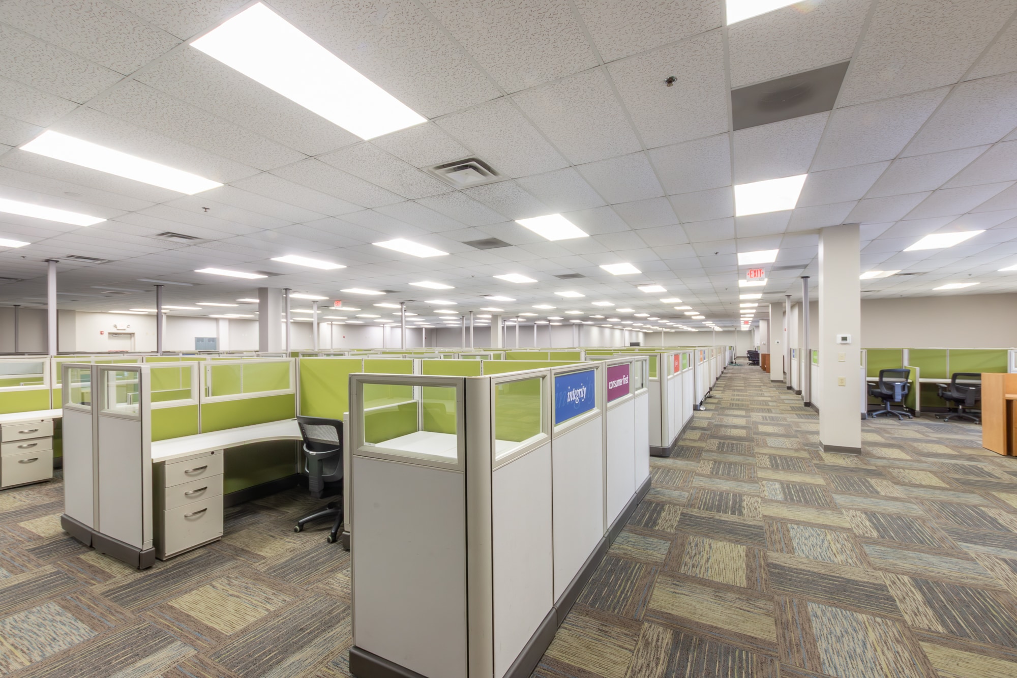 335-365 New Commerce Blvd, Wilkes Barre, PA for lease Interior Photo- Image 1 of 6