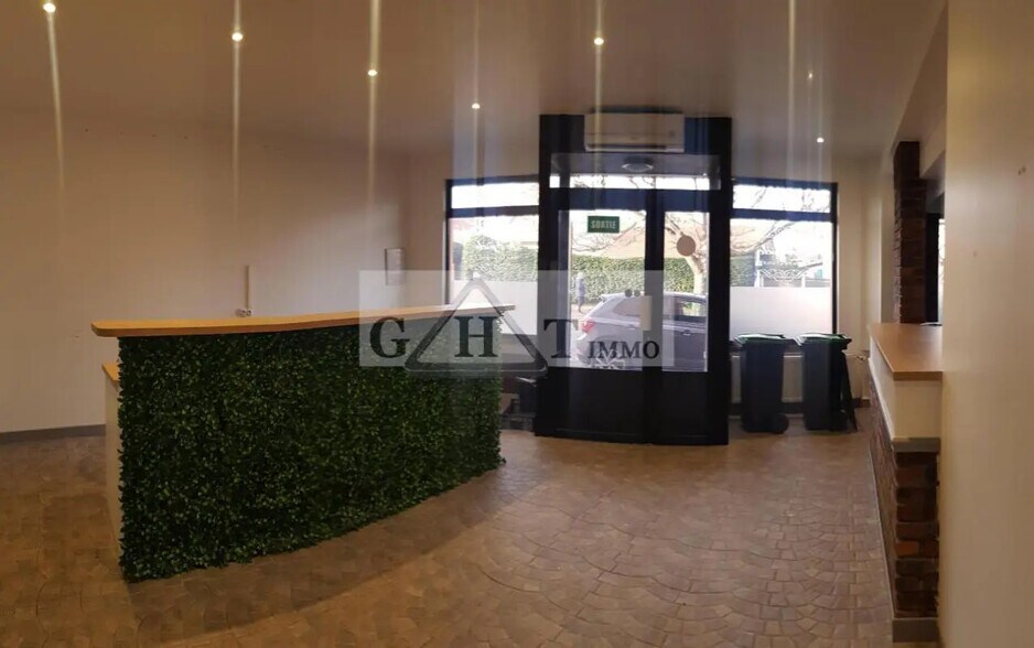 Retail in Athis-Mons for lease - Building Photo - Image 2 of 11