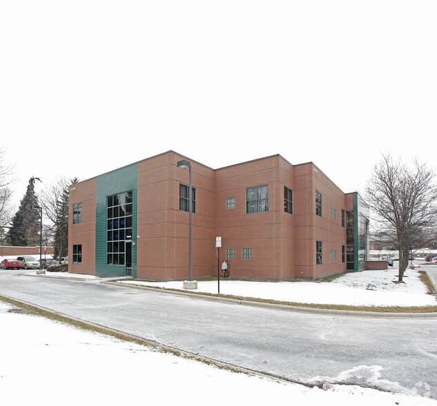 40000 Eight Mile Rd, Northville, MI for lease - Building Photo - Image 2 of 2