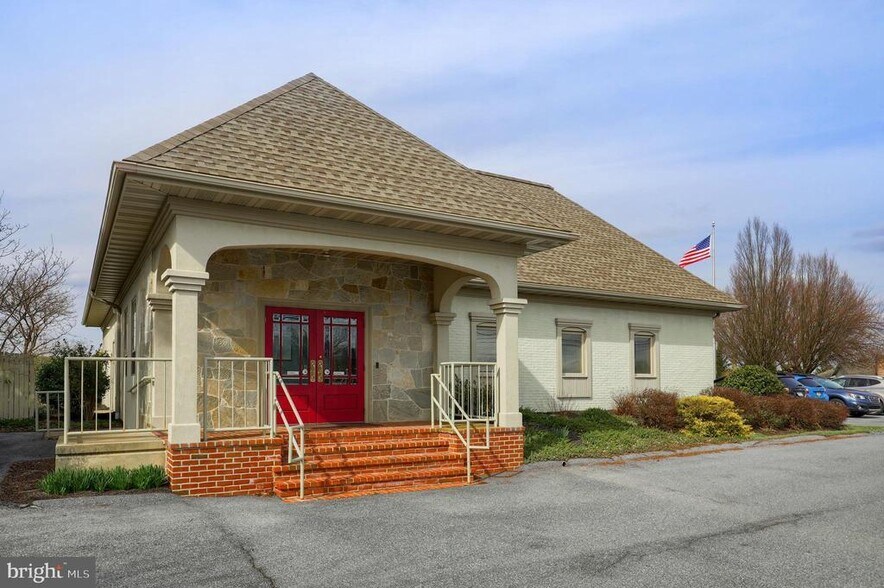 1749 Old Rothsville Rd, Lititz, PA 17543