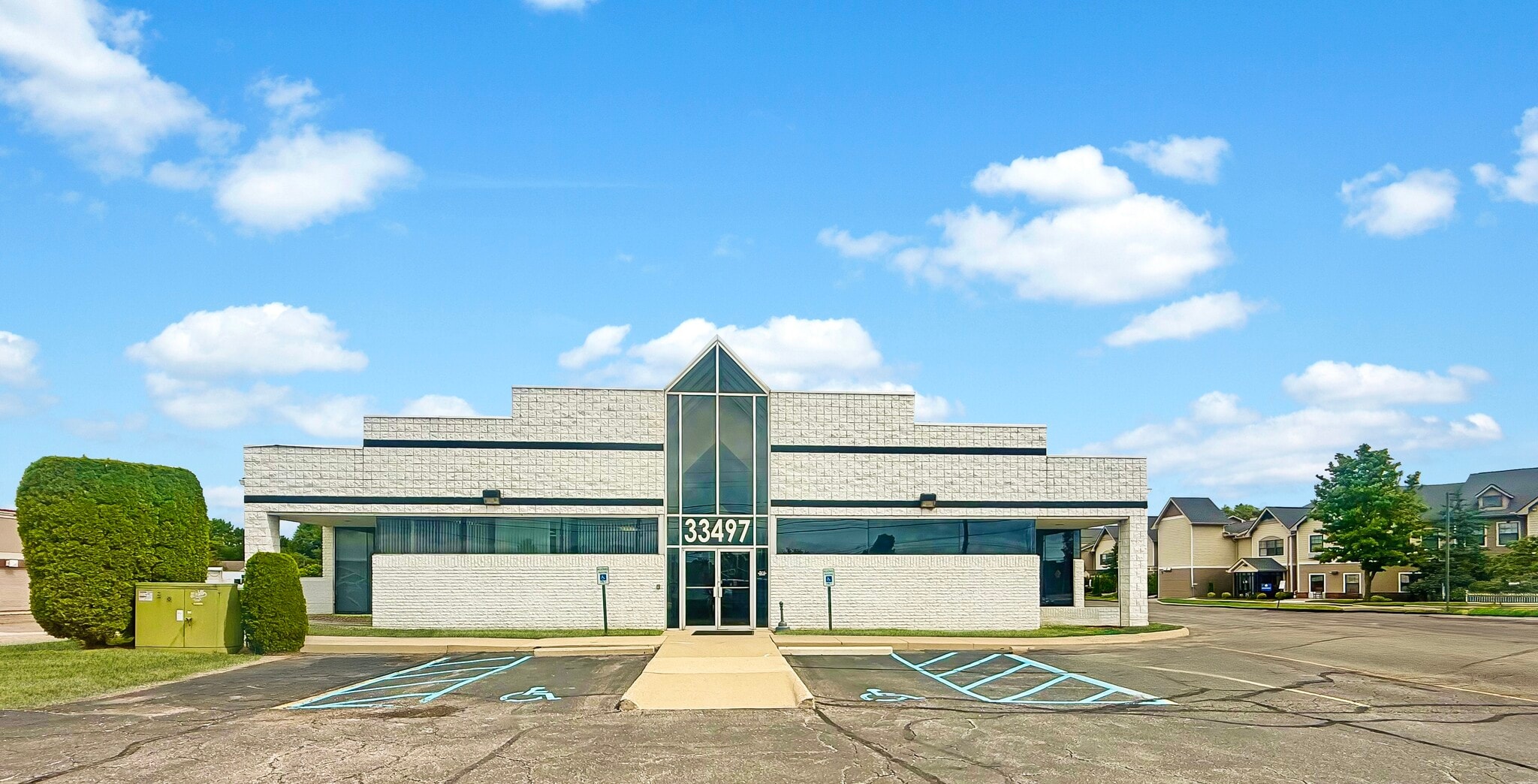 33497 23 Mile Rd, Chesterfield Township, MI for lease Building Photo- Image 1 of 28