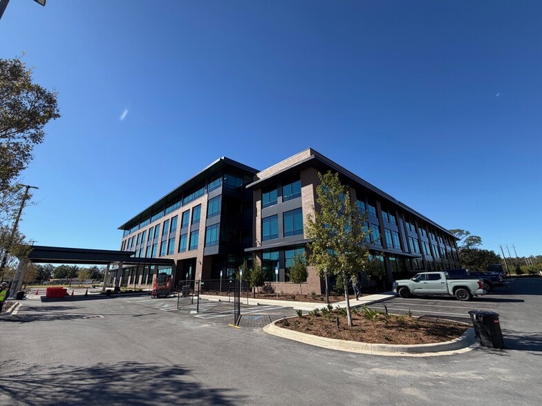 511 Government Ave, Valparaiso, FL for lease - Building Photo - Image 2 of 11