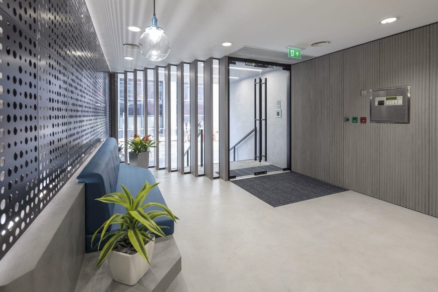 29-35 Farringdon Rd, London for lease - Lobby - Image 2 of 12