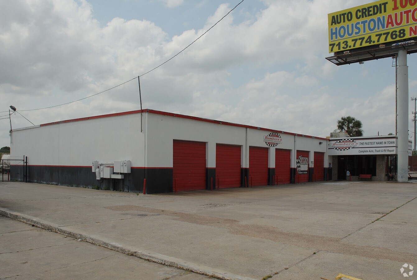 630 S Hwy 6, Houston, TX 77079