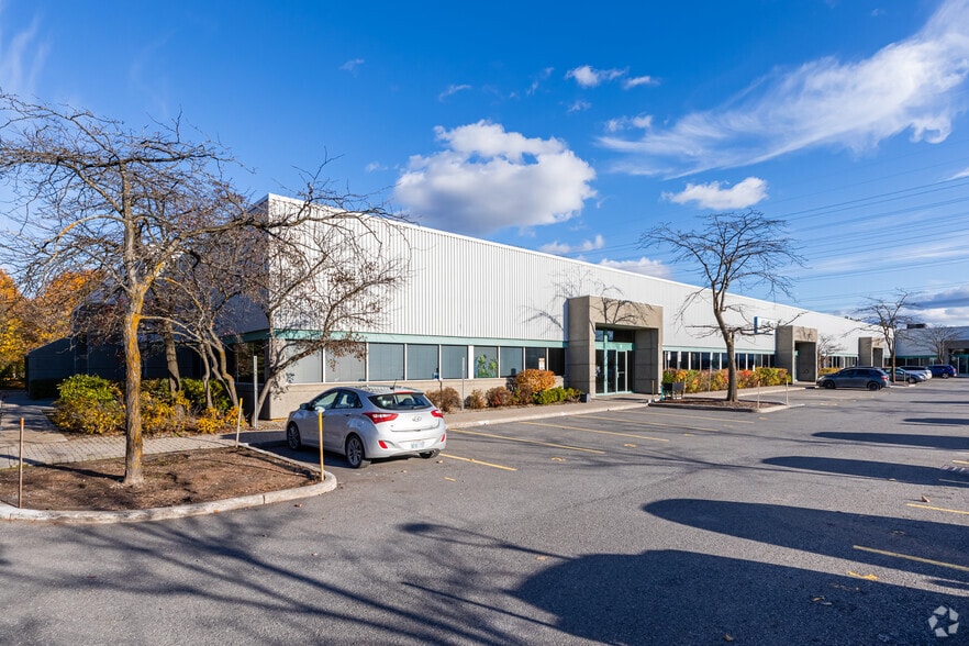 2405 St Laurent Blvd, Ottawa, ON for lease - Building Photo - Image 1 of 6