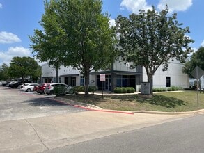 4001 N Mays St, Round Rock, TX for lease Building Photo- Image 1 of 1