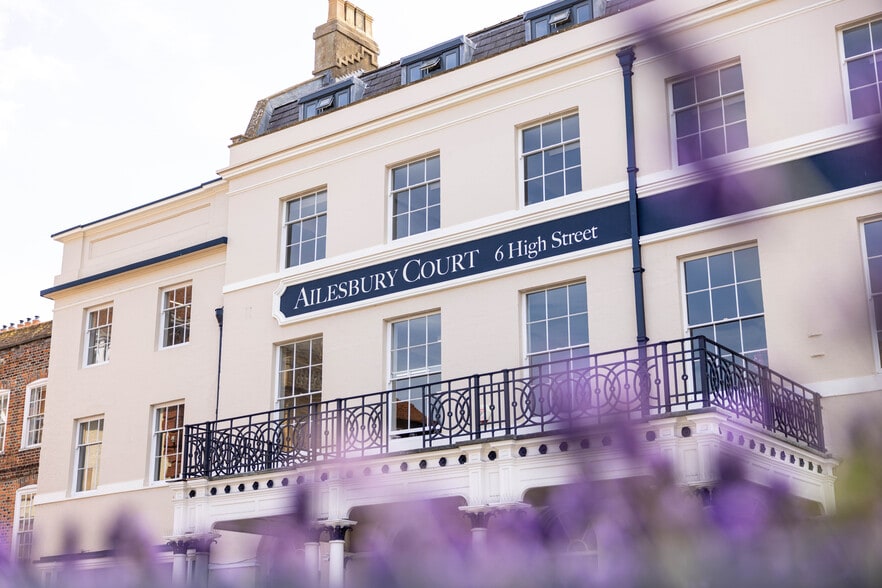 High St, Marlborough for lease - Building Photo - Image 2 of 8