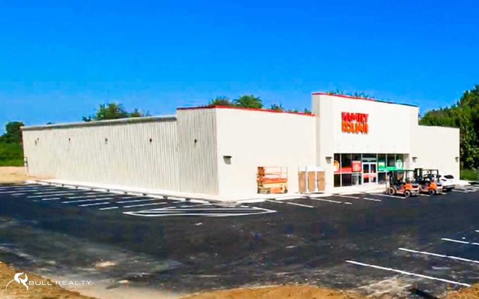 8725 New Jackson Hwy, Magnolia, KY for sale - Building Photo - Image 3 of 5